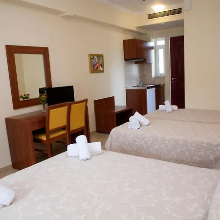 Lägenhetshotell Summertime 4*