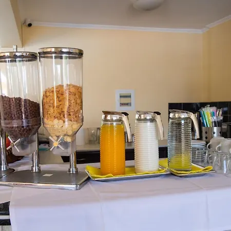 Summertime Lägenhetshotell 4*