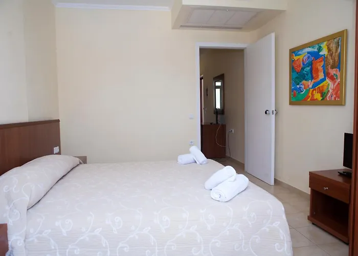 Summertime Aparthotel